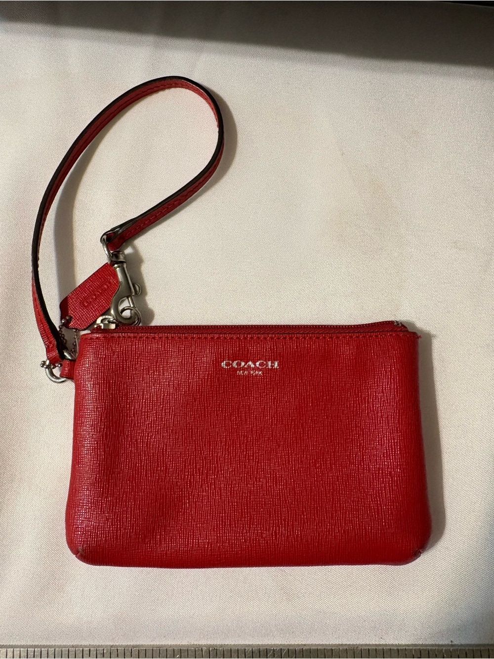 COACH Red Leather Pouch Wristlet Clutch Bag coin purse